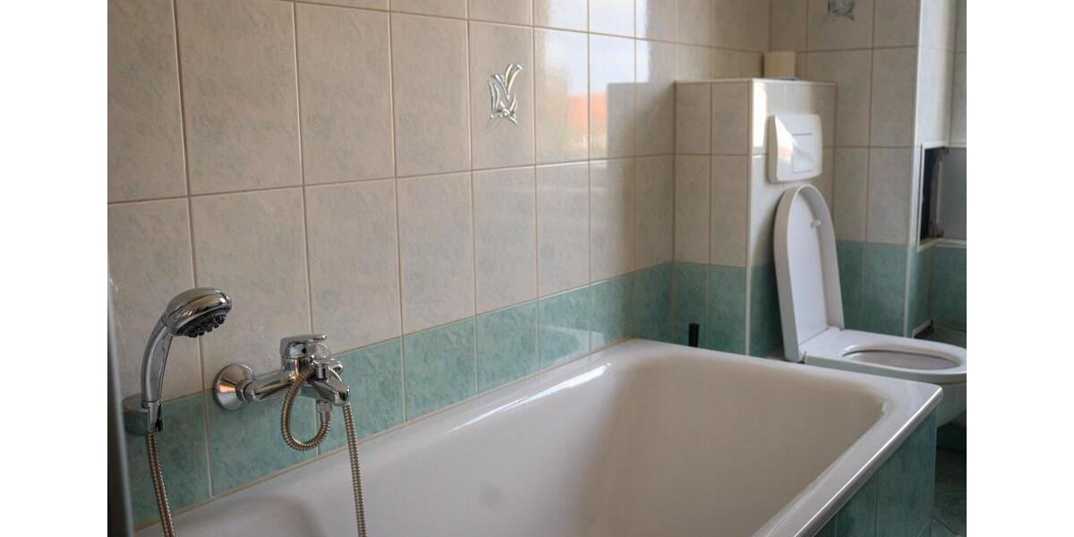 Etagenwohnung Riesa - 3 Zimmer, 79 m&sup2;, 395&euro; | Angebot:25875736