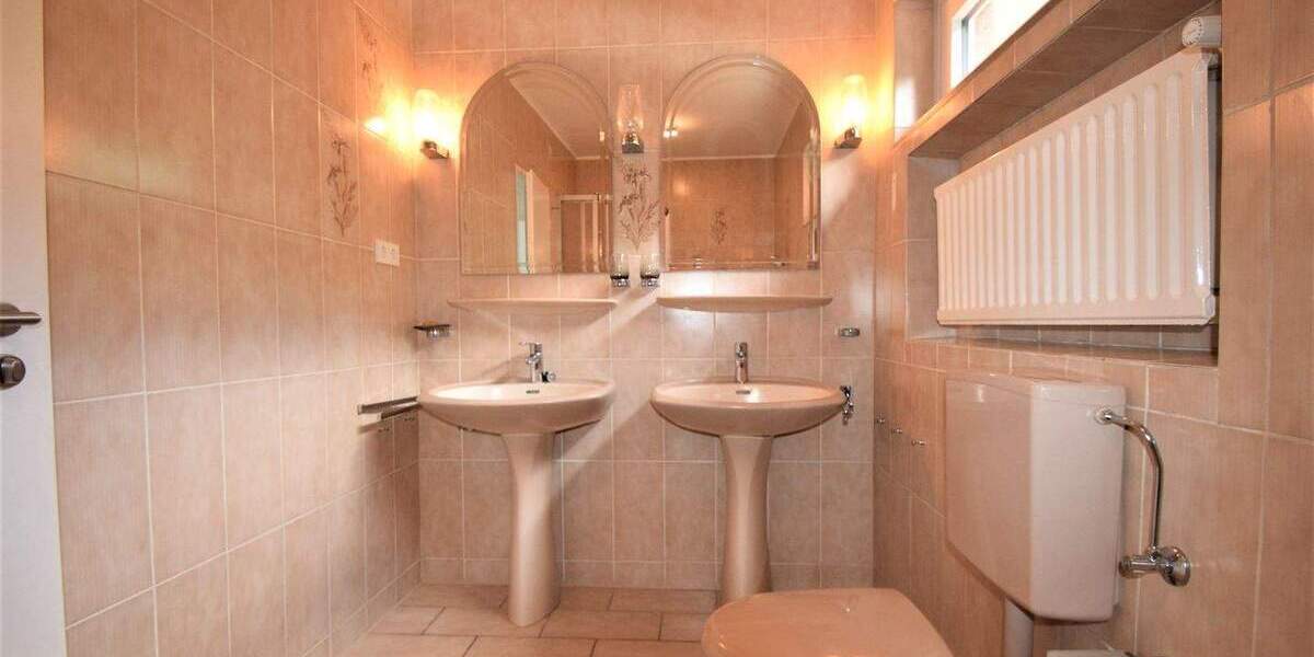 Reihenmittelhaus Bremen - Huchting Mittelshuchting - 6 Zimmer, 148 m&sup2;, 1.550&euro; | Angebot:25938953