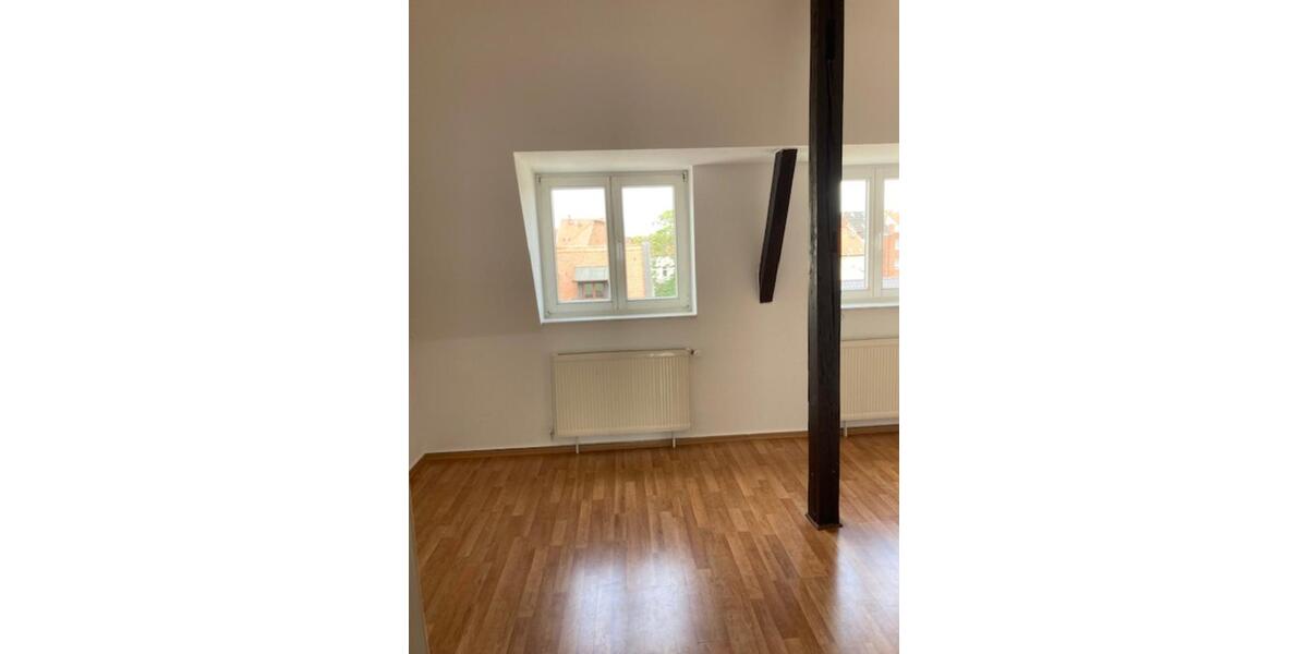 Dachgeschoßwohnung Weißenfels - 3 Zimmer, 88 m&sup2;, 474&euro; | Angebot:24677920
