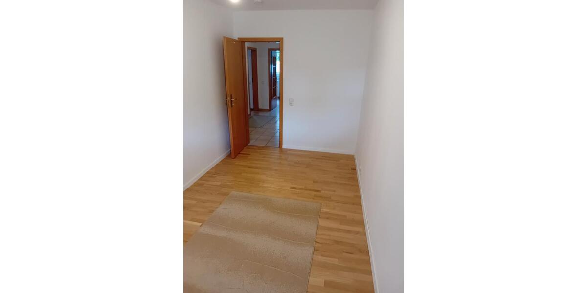 Etagenwohnung Bremen Vegesack - 3 Zimmer, 82 m&sup2;, 900&euro; | Angebot:26522887