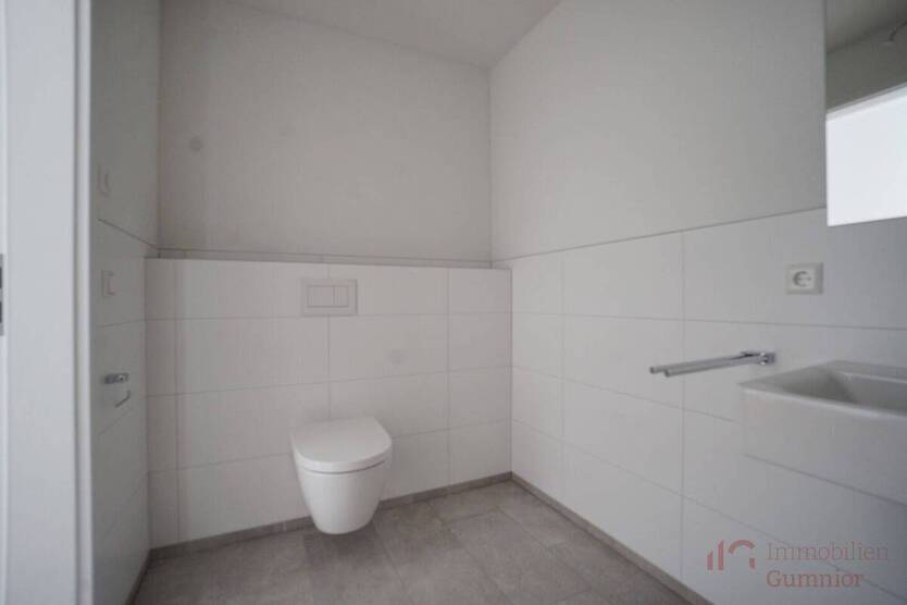 IMMOBILIEN GUMNIOR präsentiert: Exklusives Wohnen im Emsbürener Bogen mit Weitblick! 2 zimmer