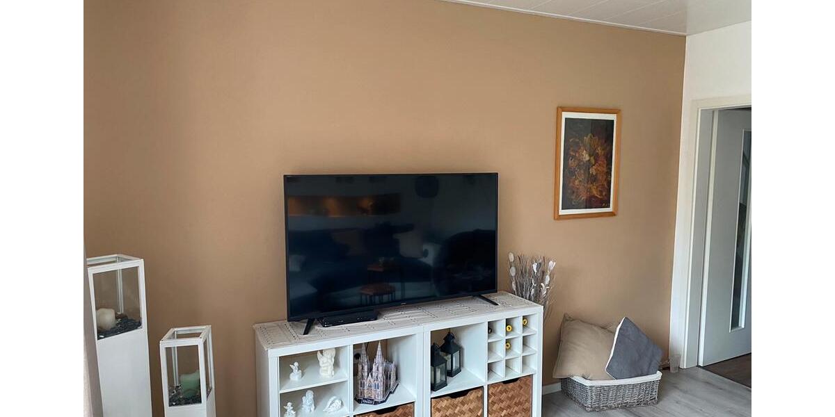 Reihenhaus Emden Tholenswehr - 4 Zimmer, 90 m&sup2;, 100&euro; | Angebot:24401832