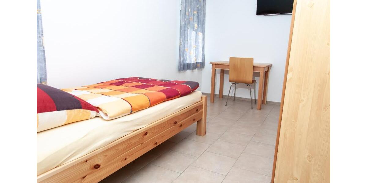 Wohnen auf Zeit Polling - 9 Zimmer, 18 m&sup2;, 140&euro; | Angebot:18998075