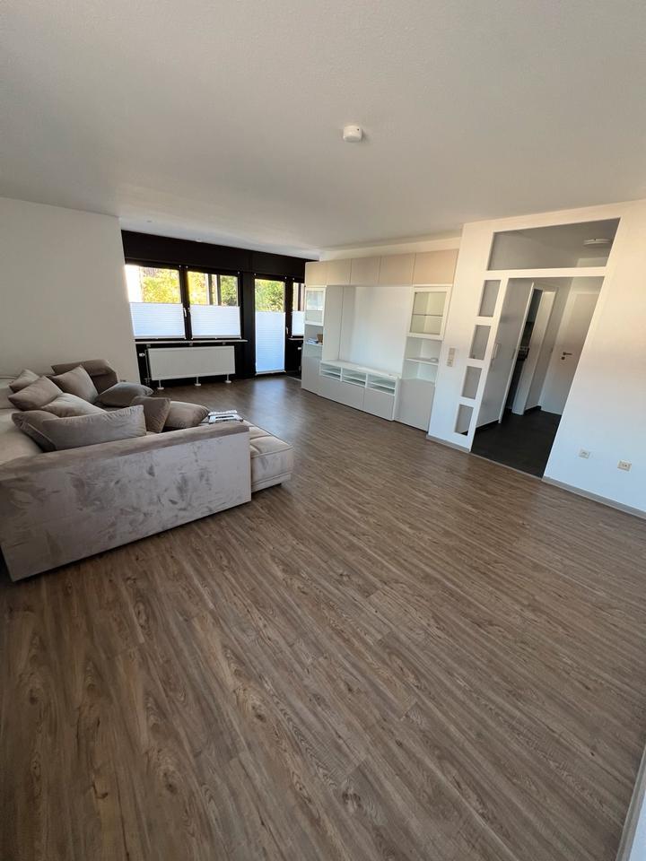Großzügige 3-Zimmer Wohnung mit neuer Einbauküche zu vermieten zimmer