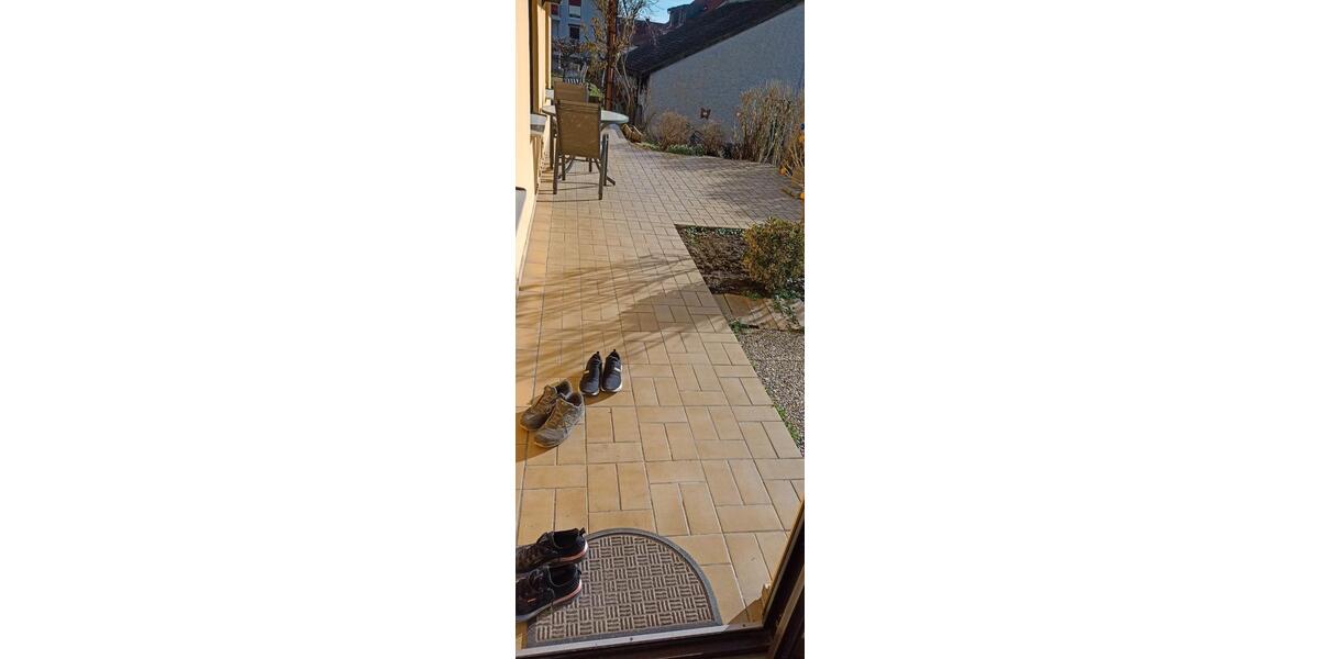 Erdgeschoßwohnung Donaustauf - 2 Zimmer, 75 m&sup2;, 550&euro; | Angebot:26702055