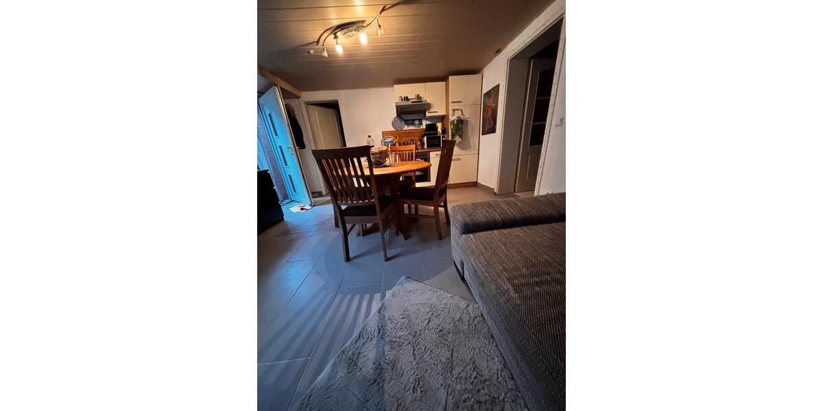 Etagenwohnung Ehringshausen - 2 Zimmer, 60 m&sup2;, 720&euro; | Angebot:24757809