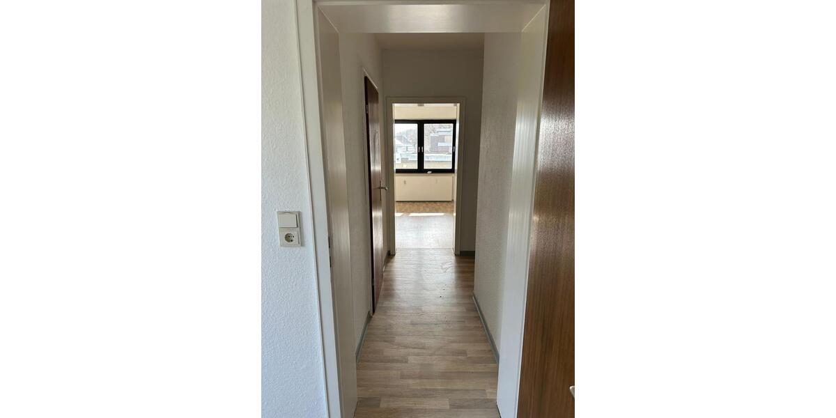 Etagenwohnung Porta Westfalica - 3 Zimmer, 87 m&sup2;, 690&euro; | Angebot:26670841