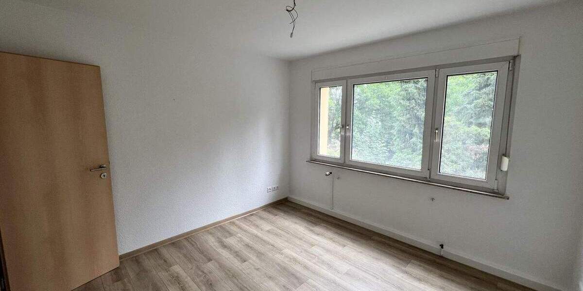Vollständig neu renovierte Wohnung mit Balkon...ruhige Lage in Bad Düben! 3 zimmer