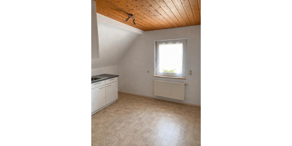 Dachgeschoßwohnung Miltenberg - 2 Zimmer, 50 m&sup2;, 500&euro; | Angebot:26482726