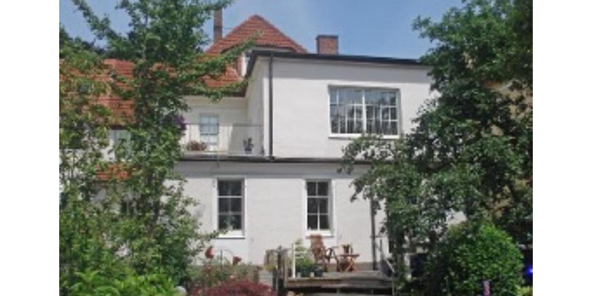 Etagenwohnung Herford - 4 Zimmer, 135 m&sup2;, 1.600&euro; | Angebot:24676925