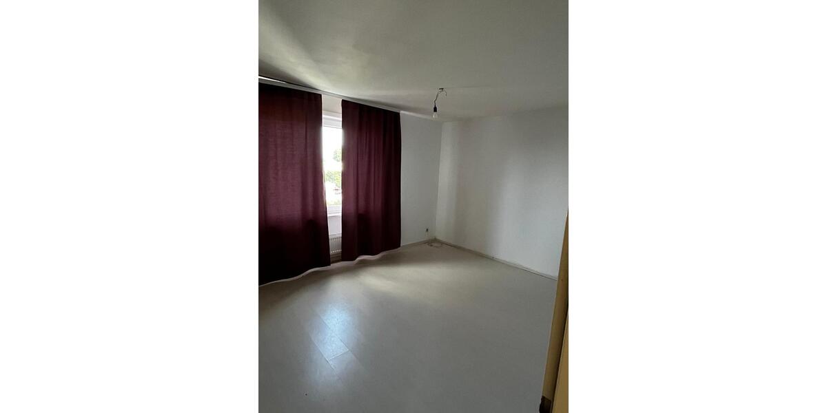 Etagenwohnung Völklingen - 4 Zimmer, 100 m&sup2;, 1.050&euro; | Angebot:26293919