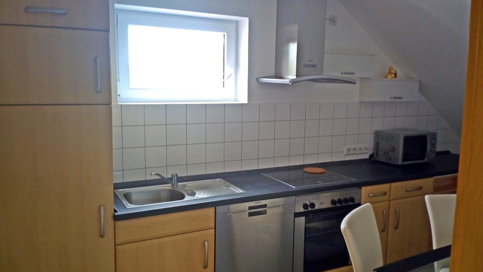 Dachgeschoßwohnung Riegelsberg - 3 Zimmer, 100 m&sup2;, 680&euro; | Angebot:26287855