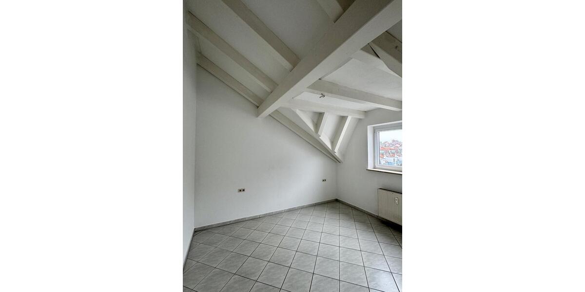 Dachgeschoßwohnung Böblingen - 3 Zimmer, 58 m&sup2;, 980&euro; | Angebot:24810674