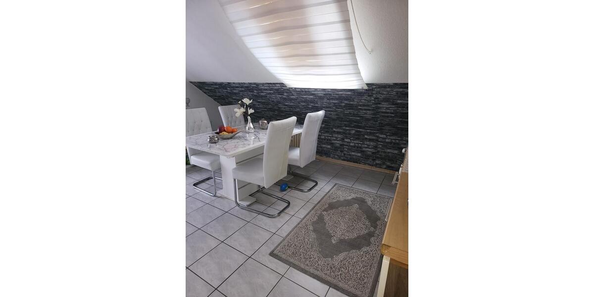 Dachgeschoßwohnung Flörsbachtal - 3 Zimmer, 67 m&sup2;, 650&euro; | Angebot:24826834