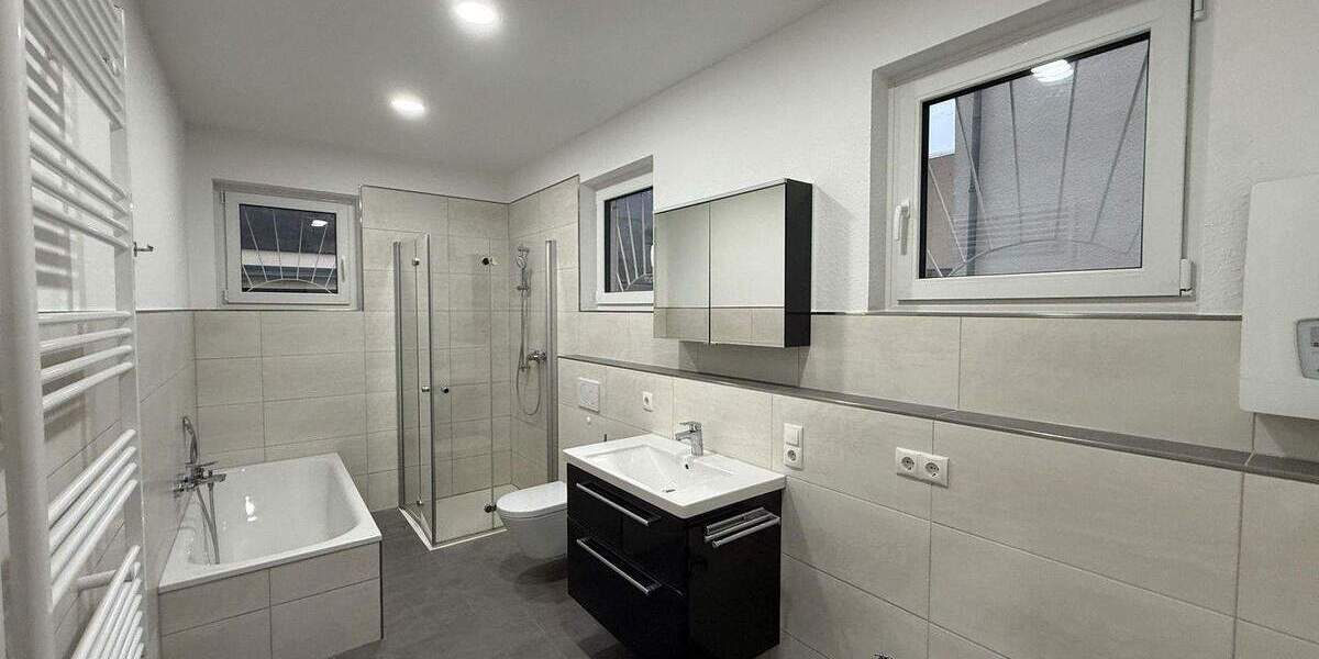 Etagenwohnung Andernach-Namedy Namedy - 5 Zimmer, 116 m&sup2;, 1.650&euro; | Angebot:25831639