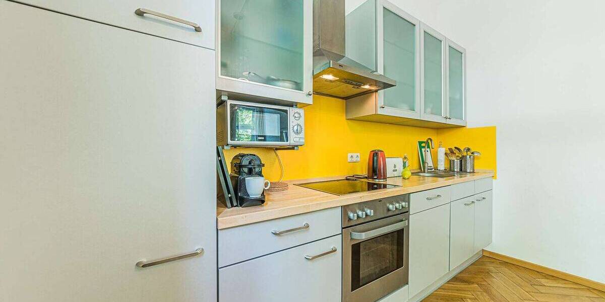 Etagenwohnung Frankfurt am Main Sachsenhausen - 2 Zimmer, 62 m&sup2;, 1.700&euro; | Angebot:26076041