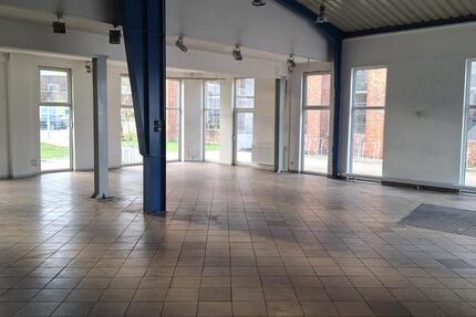 Gewerbefläche Lagerfläche 500 qm in Lübeck Genin zimmer