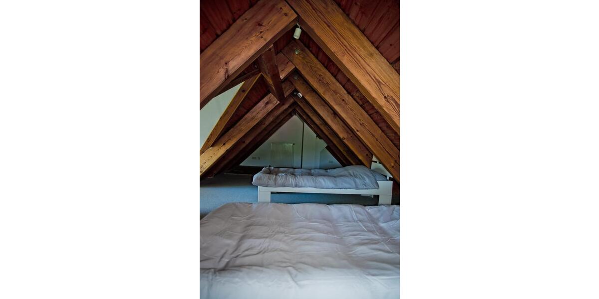 Wohnen auf Zeit Schülldorf - 10 Zimmer, 120 m&sup2;, 25&euro; | Angebot:17947634