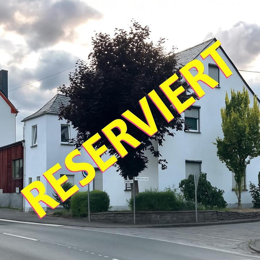 Moderne Maisonette Wohnung – klimatisiert & Balkon