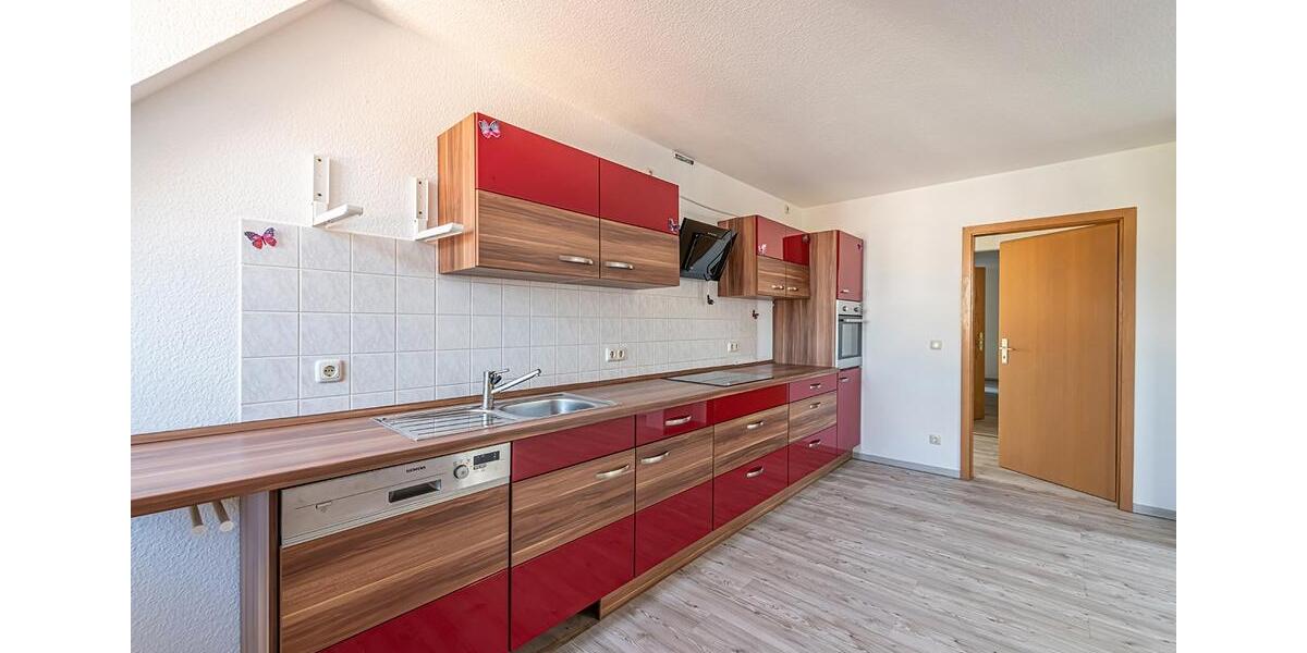 Das ganze Dach für Sie allein im schicken Altbau in zentraler Lage. 5 zimmer