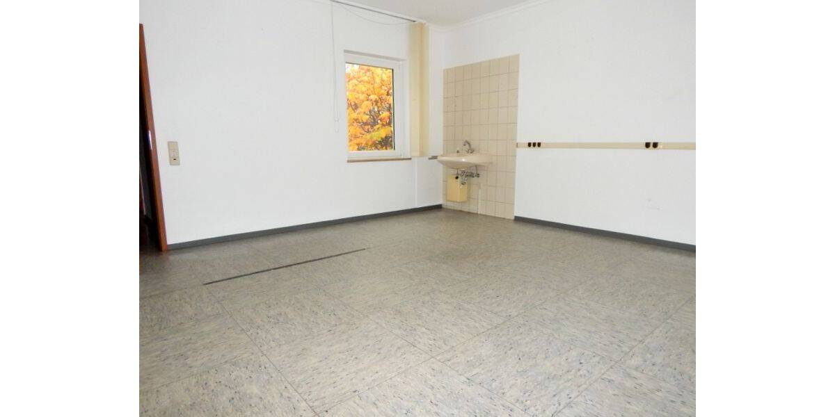 Gewerbeobjekt Losheim am See Losheim - 5 Zimmer, 1.050&euro; | Angebot:26658392