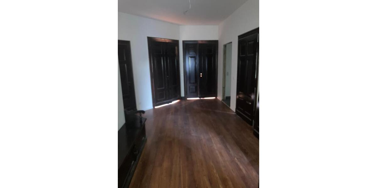 Etagenwohnung Reichenbach im Vogtland - 5 Zimmer, 150 m&sup2;, 900&euro; | Angebot:26120392