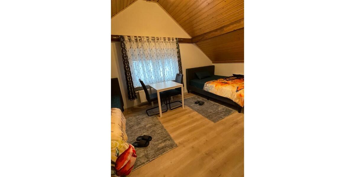 Dachgeschoßwohnung Rüsselsheim am Main - 3 Zimmer, 70 m&sup2;, 690&euro; | Angebot:26150165