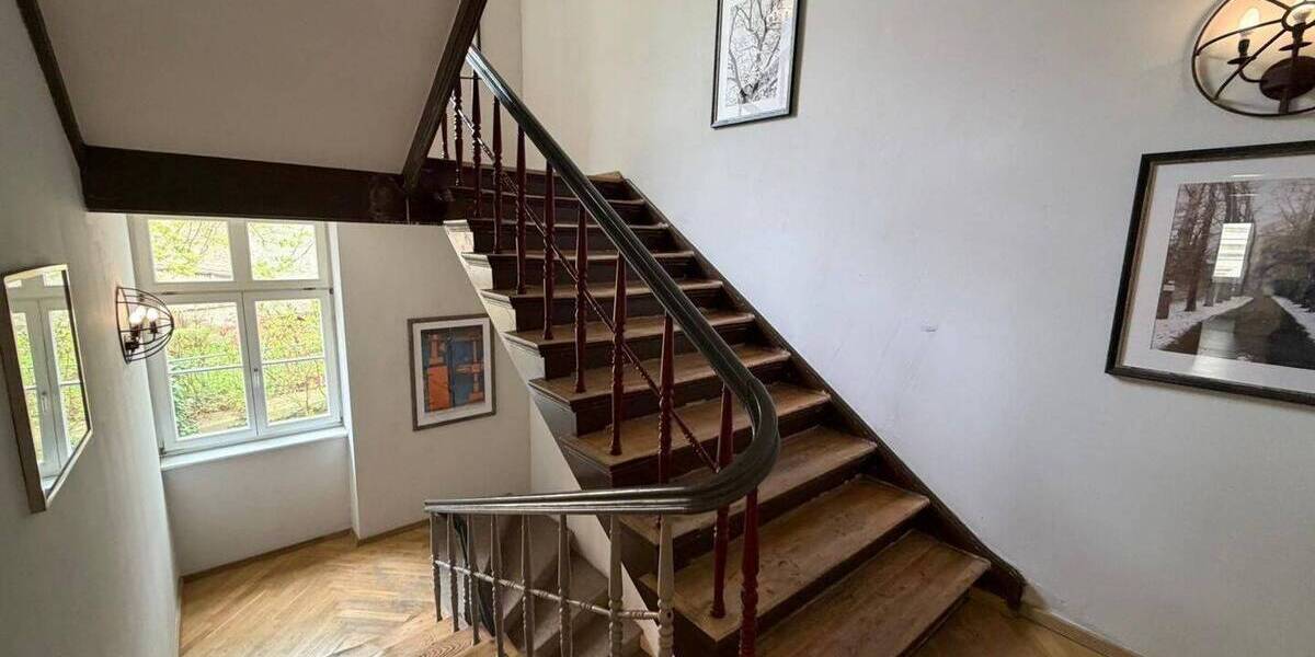 Etagenwohnung Görlitz Altstadt - 4 Zimmer, 83 m&sup2;, 600&euro; | Angebot:26080723