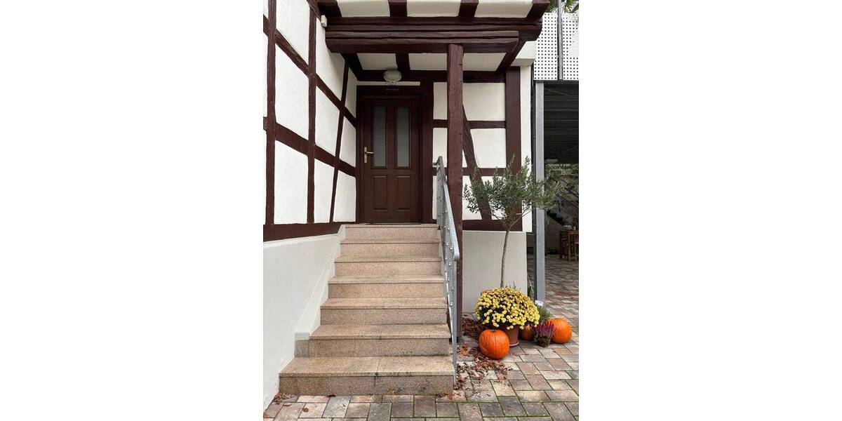 Großzügige 3-Zimmer-Wohnung in einem denkmalgeschützten Gebäude in Baden-Baden - Haueneberstein 3 zimmer