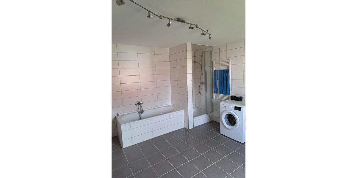 Etagenwohnung Welden - 2 Zimmer, 83 m&sup2;, 900&euro; | Angebot:26610669