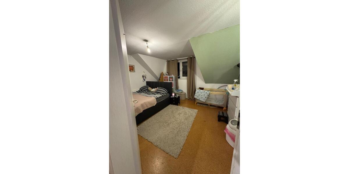Dachgeschoßwohnung Lollar - 3 Zimmer, 1.150&euro; | Angebot:22897257