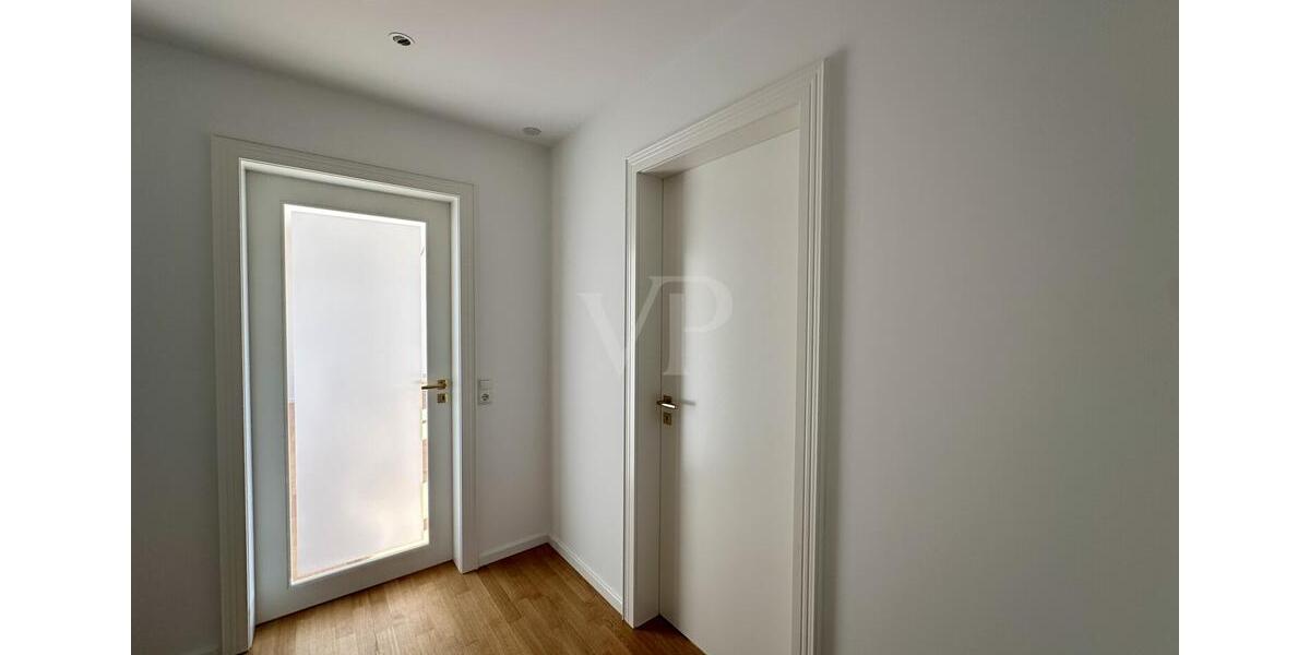 Dachgeschoßwohnung Dresden Neustadt - 3 Zimmer, 96 m&sup2;, 1.736&euro; | Angebot:25959978