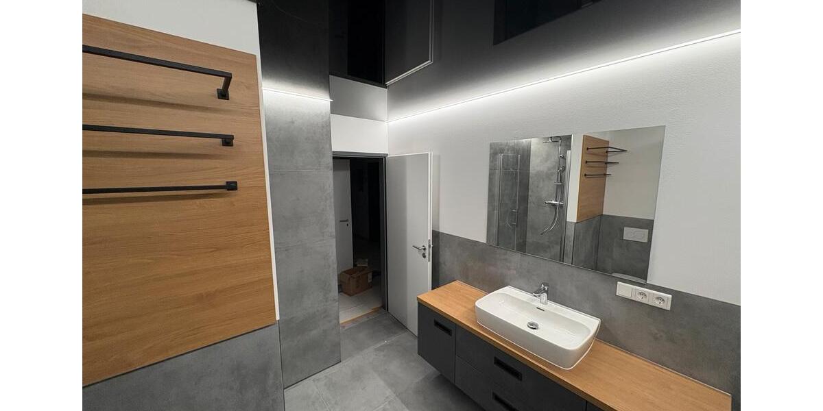 Wunderschöne hochwertige, helle 3,5 Zimmer-Wohnung 3.5 zimmer