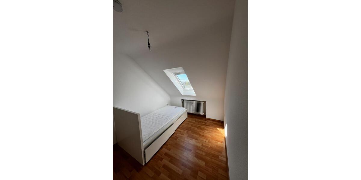 Dachgeschoßwohnung Wuppertal Cronenberg - 3 Zimmer, 64 m&sup2;, 520&euro; | Angebot:26636785