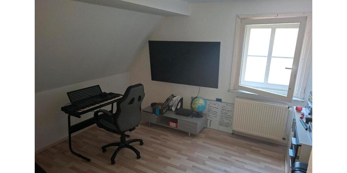 Doppelhaushälfte Schortens - 6 Zimmer, 120 m&sup2;, 850&euro; | Angebot:26025770