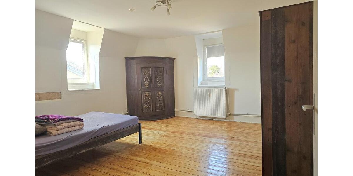 Dachgeschoßwohnung Bad Kreuznach - 2.5 Zimmer, 113 m&sup2;, 650&euro; | Angebot:25752587