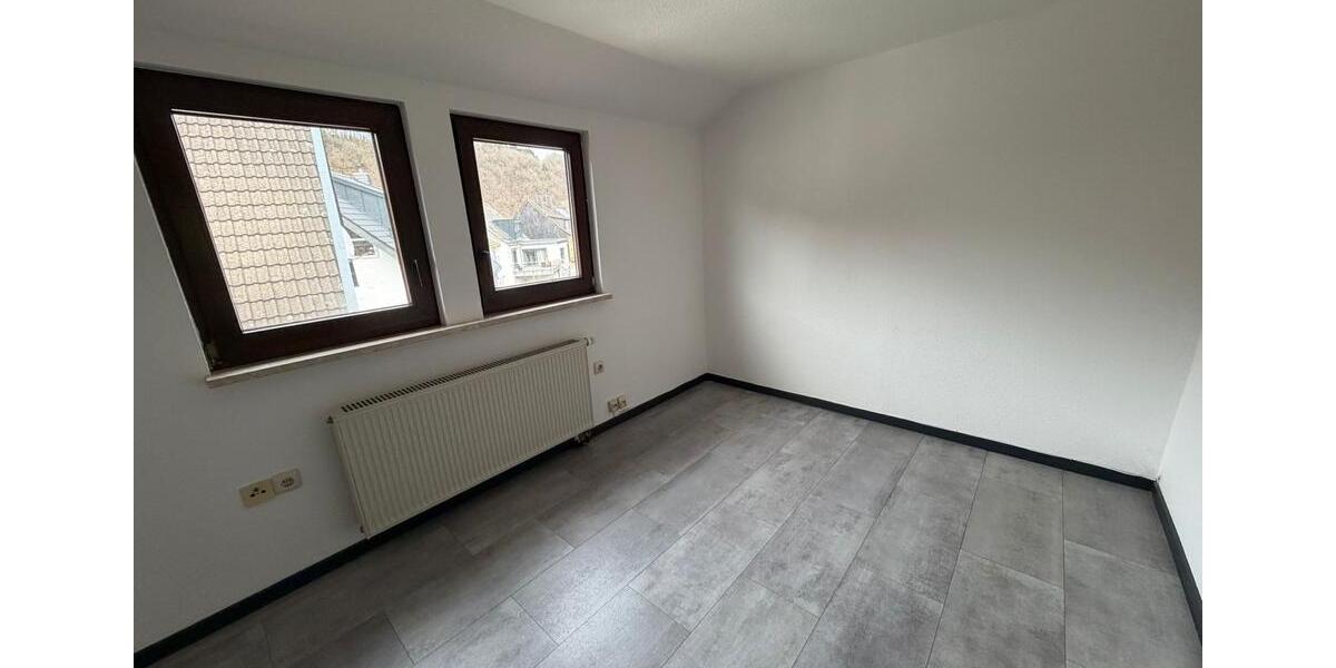 Etagenwohnung Hellenthal - 3 Zimmer, 89 m&sup2;, 660&euro; | Angebot:26045518