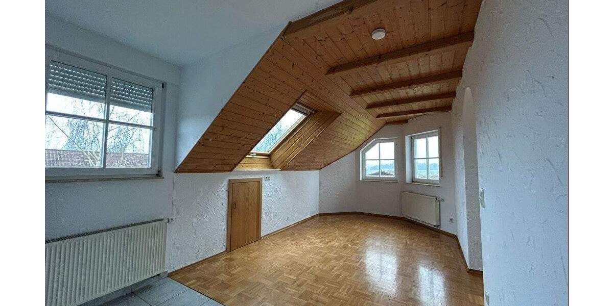 Etagenwohnung Schopfloch Köhlau - 5 Zimmer, 130 m&sup2;, 750&euro; | Angebot:25729747