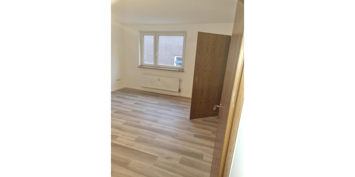 Etagenwohnung Duisburg - 1 Zimmer, 42 m&sup2;, 487&euro; | Angebot:25083126