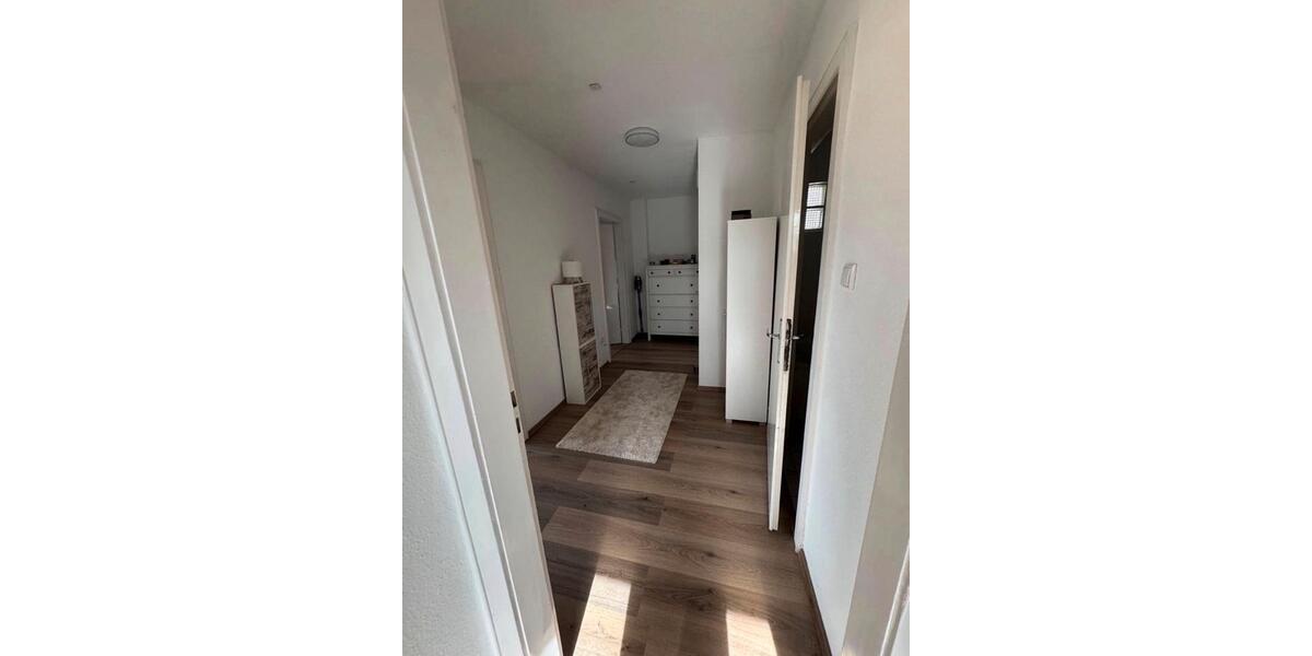 Dachgeschoßwohnung Wunstorf - 2 Zimmer, 70 m&sup2;, 750&euro; | Angebot:26549352