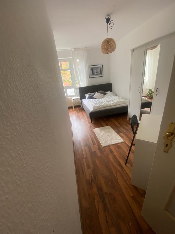 WG Zimmer möbiliert ab Dezember- März zimmer