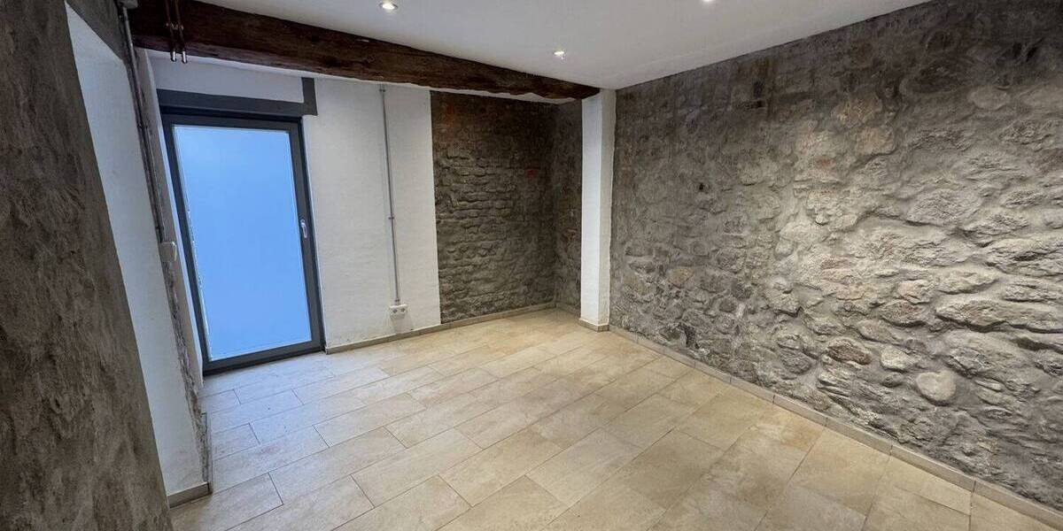 Einfamilienhaus Weinheim - 7 Zimmer, 196 m&sup2;, 2.995&euro; | Angebot:26833737