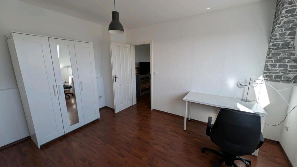 Wohnen auf Zeit Bremerhaven Lehe - 6 Zimmer, 170 m&sup2;, 350&euro; | Angebot:26477405