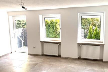 Helle 2 Zimmer Erdgeschoßwohnung mit Südterrasse