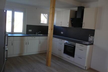 Wohnung Sachsenheim - 3 Zimmer, 83 m&sup2;, 900&euro; | Angebot:26665997