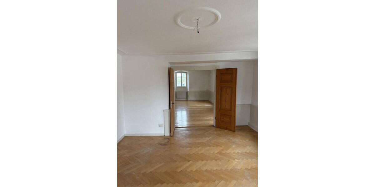 Etagenwohnung Radolfzell - 4 Zimmer, 143 m&sup2;, 1.680&euro; | Angebot:26681403