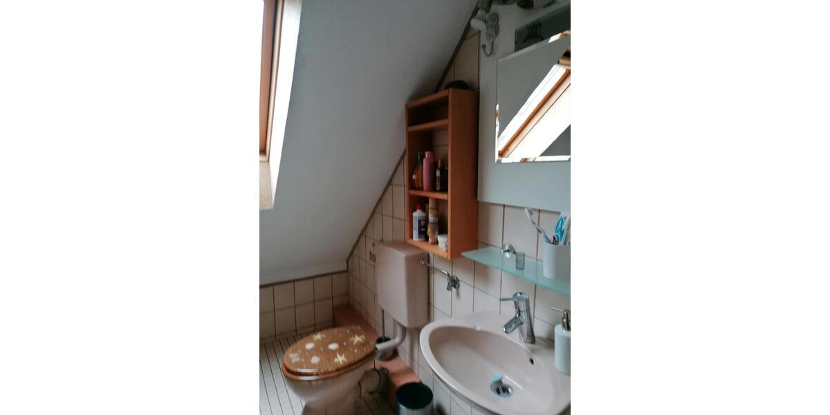 Dachgeschoßwohnung Ringgau - 3 Zimmer, 46 m&sup2;, 530&euro; | Angebot:26689712