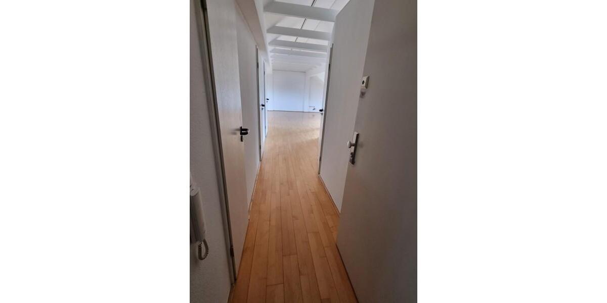 Dachgeschoßwohnung Ratingen - 2 Zimmer, 68 m&sup2;, 745&euro; | Angebot:24426939