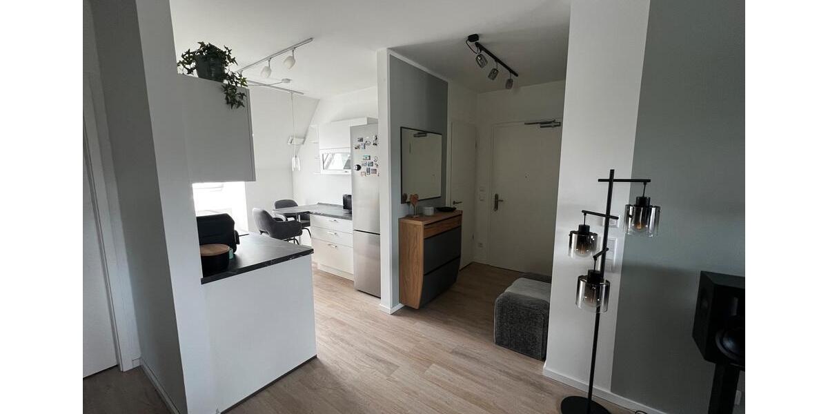 Dachgeschoßwohnung Stapelfeld - 3 Zimmer, 104 m&sup2;, 1.878&euro; | Angebot:26531926