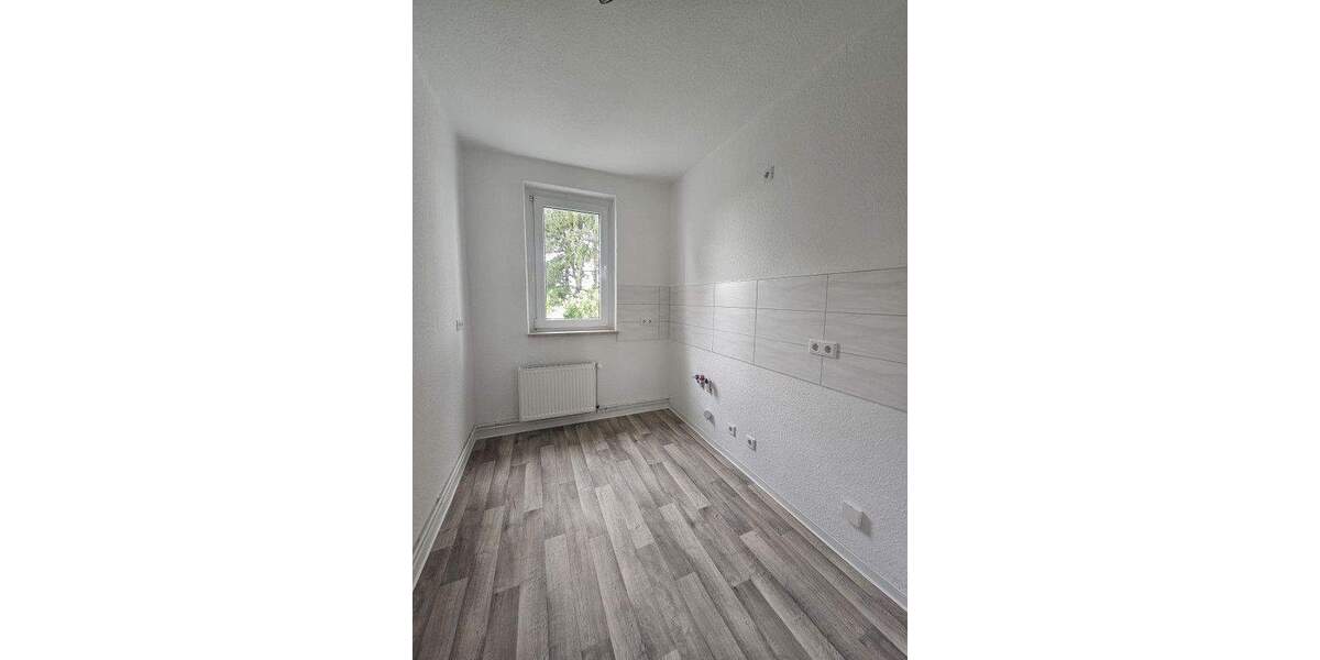 Etagenwohnung Braunsbedra OT Roßbach Roßbach - 2 Zimmer, 49 m&sup2;, 294&euro; | Angebot:24632367